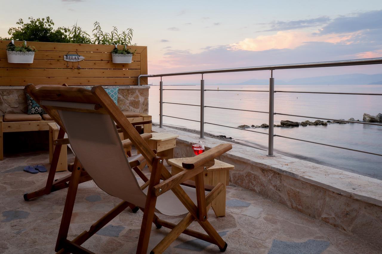 Hotel Ekati Mare à Kávos Extérieur photo