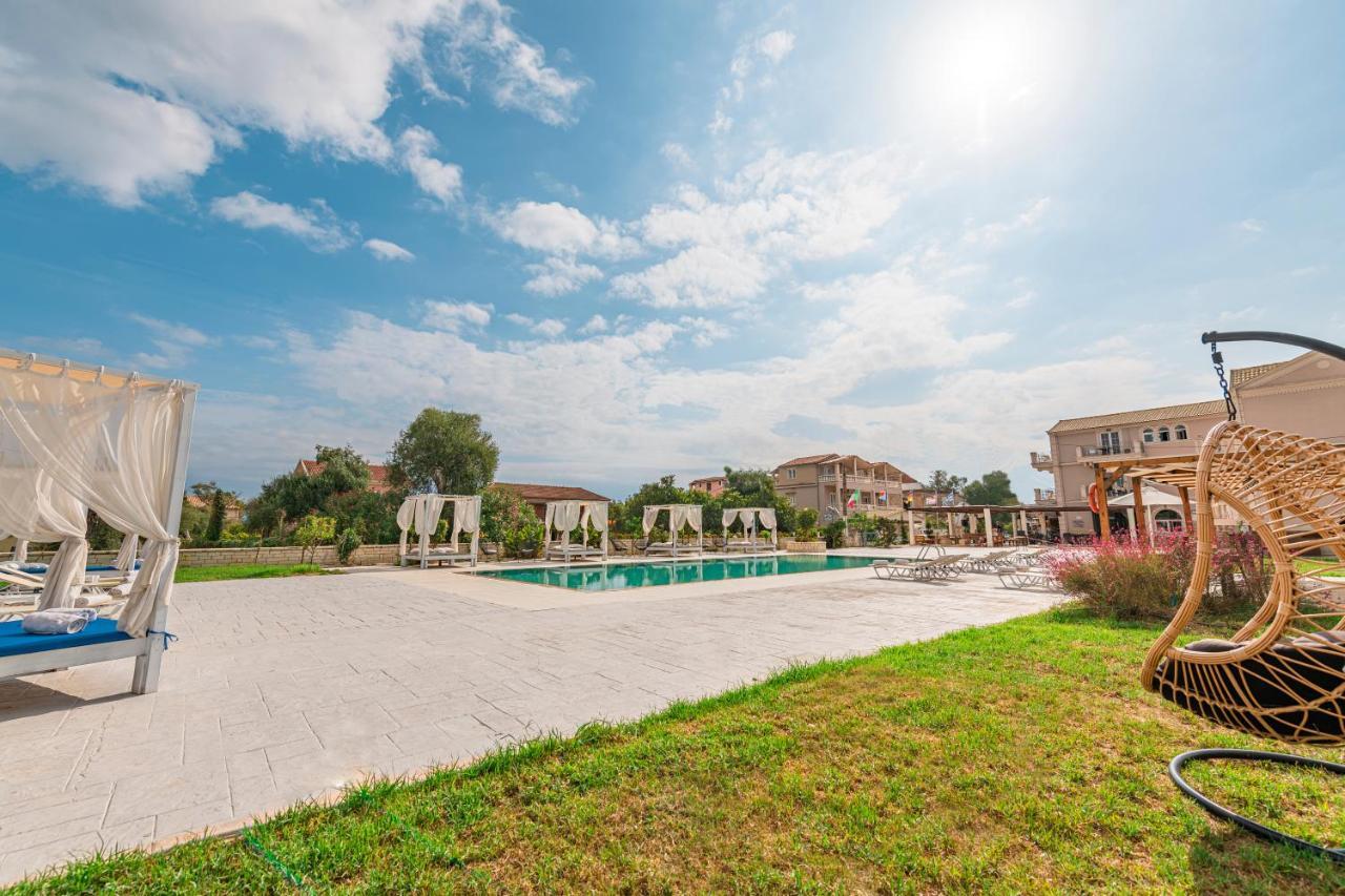 Hotel Ekati Mare à Kávos Extérieur photo